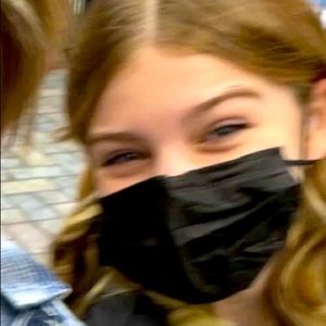 Meet your Posher, Nora